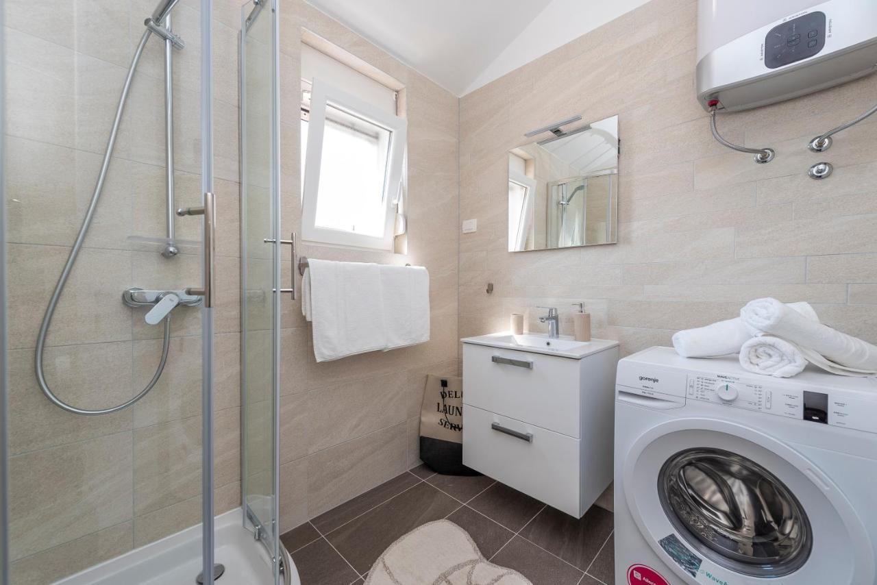Luxury Apartments - La Vir 1 & 2 Dış mekan fotoğraf
