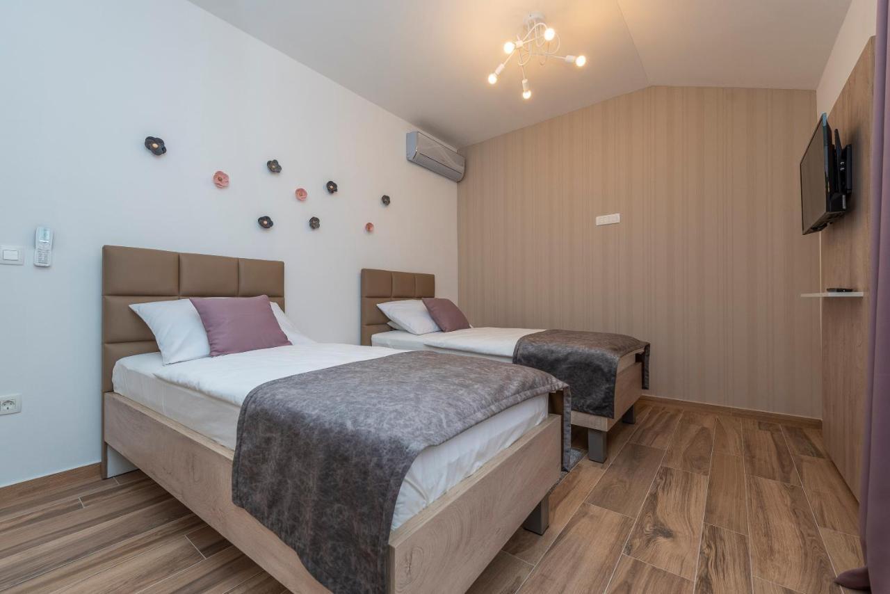 Luxury Apartments - La Vir 1 & 2 Dış mekan fotoğraf