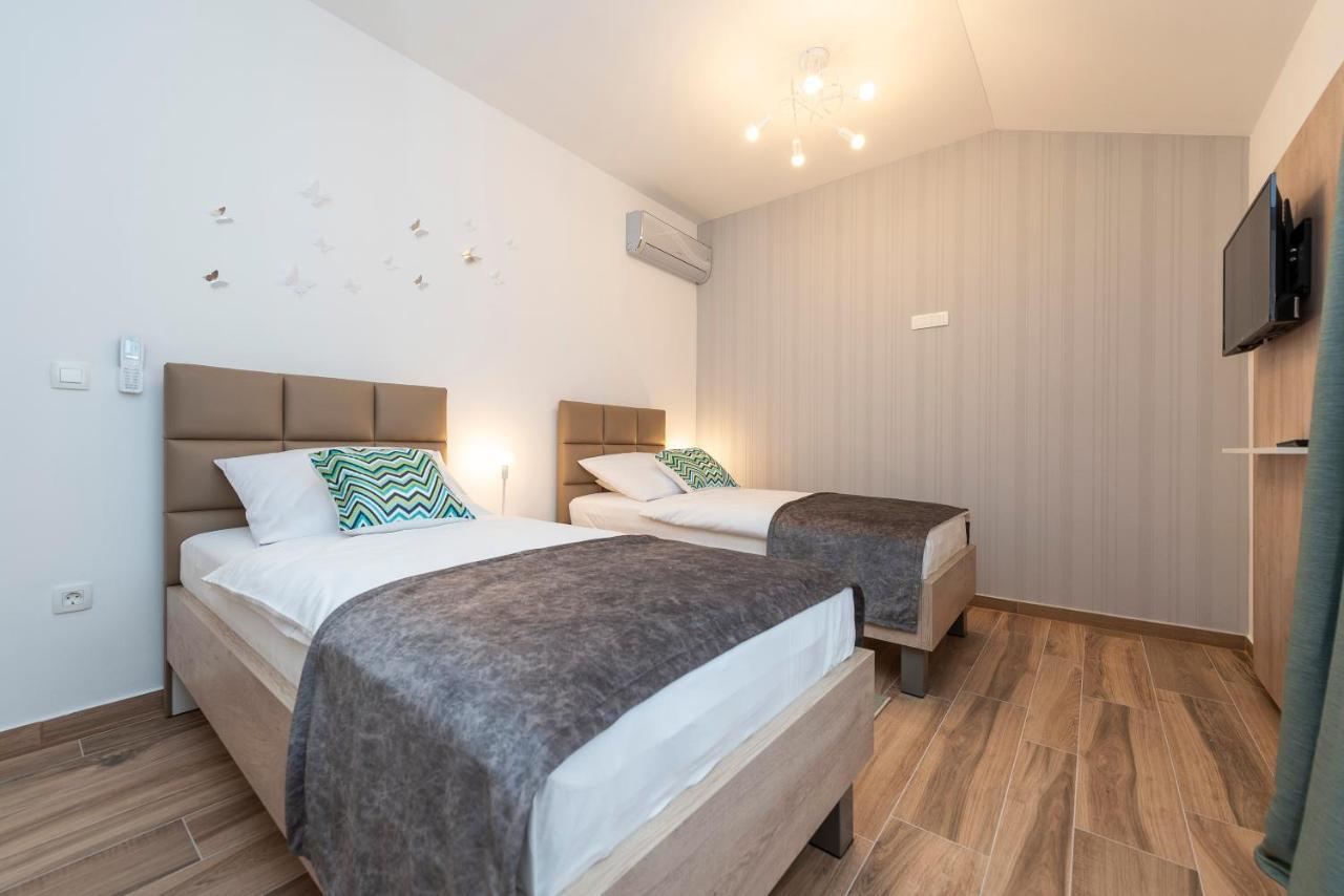 Luxury Apartments - La Vir 1 & 2 Dış mekan fotoğraf