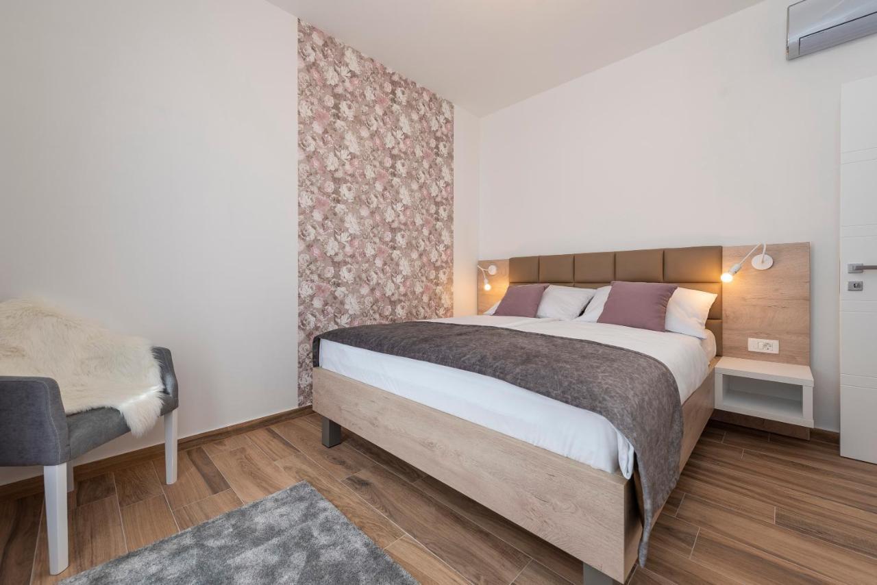 Luxury Apartments - La Vir 1 & 2 Dış mekan fotoğraf