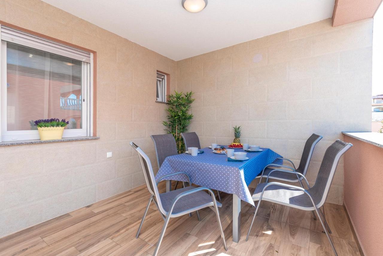 Luxury Apartments - La Vir 1 & 2 Dış mekan fotoğraf