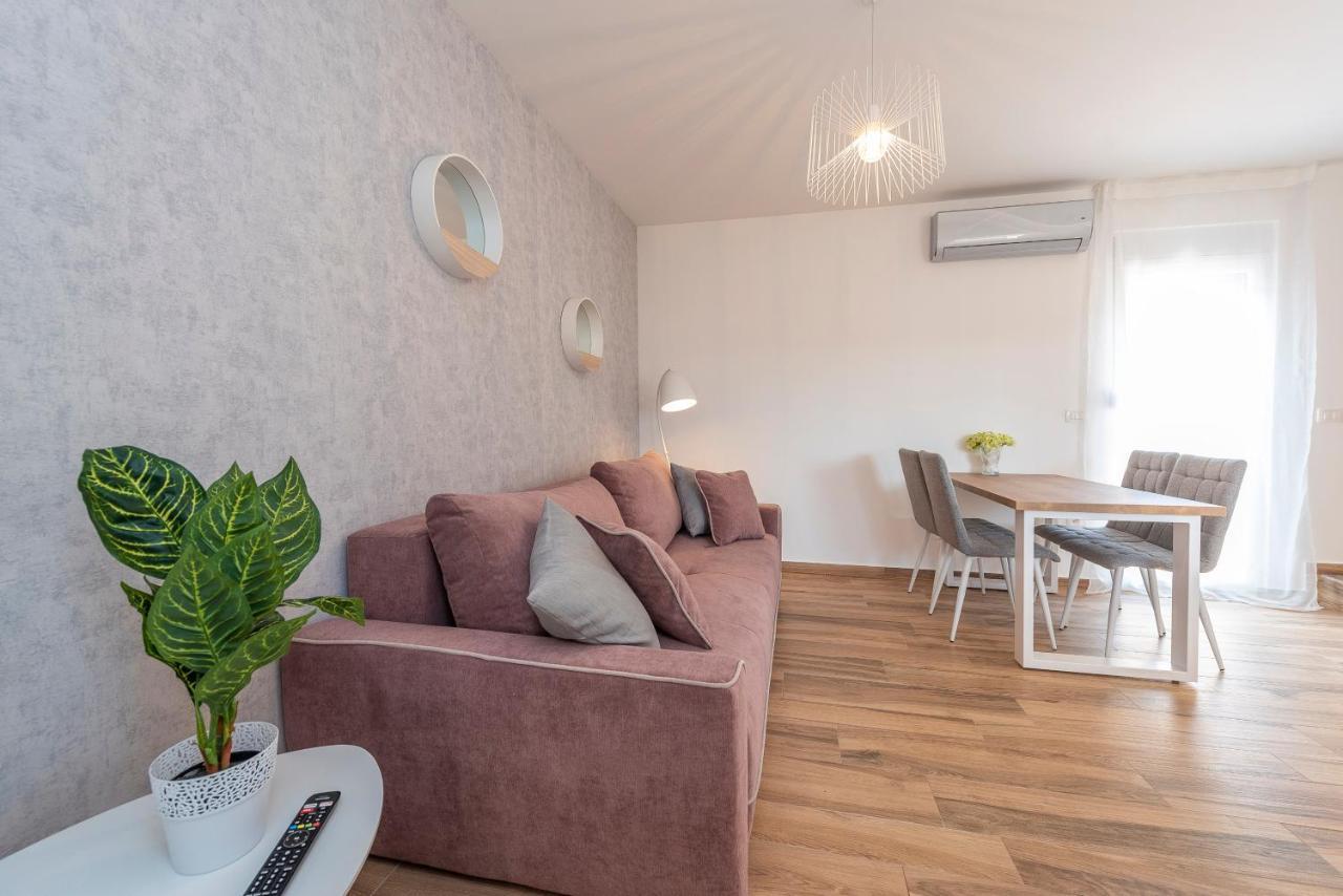 Luxury Apartments - La Vir 1 & 2 Dış mekan fotoğraf