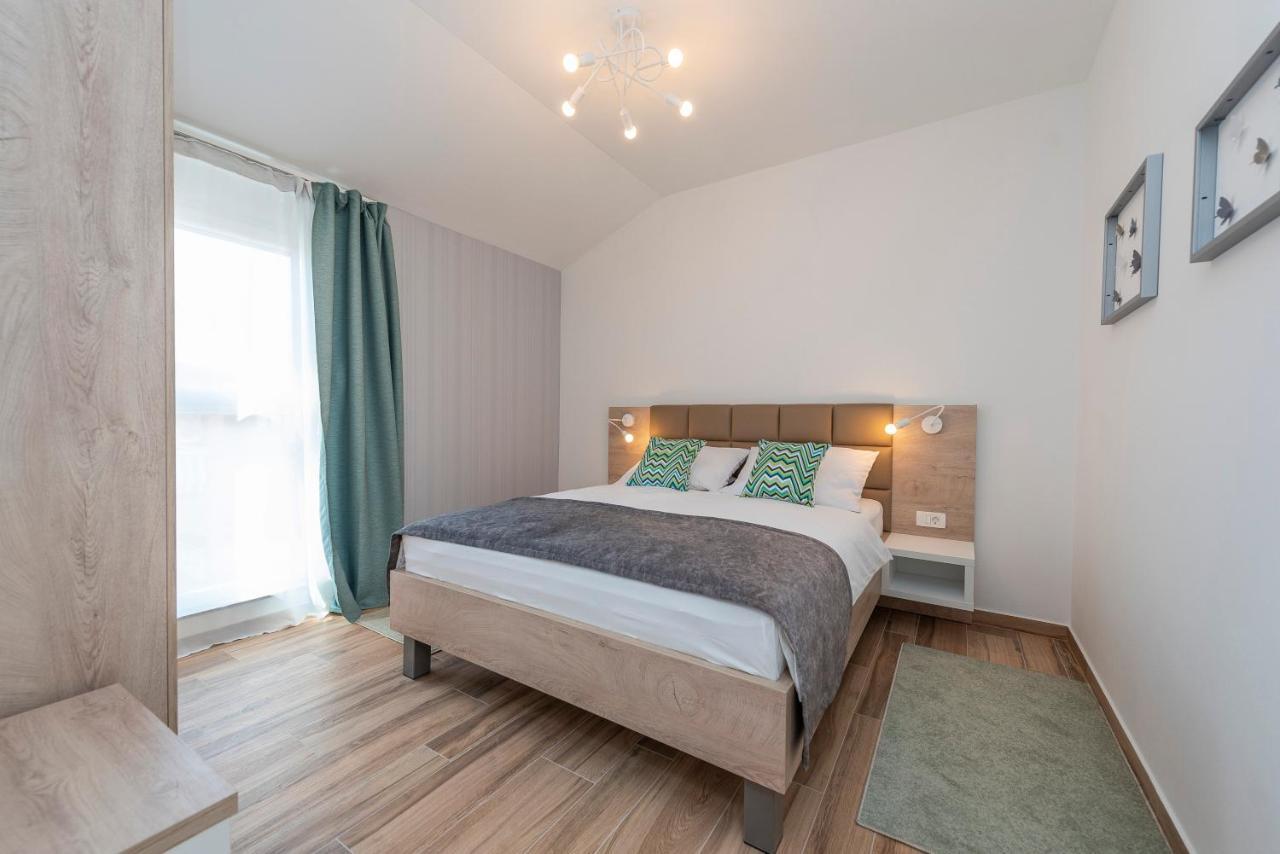 Luxury Apartments - La Vir 1 & 2 Dış mekan fotoğraf