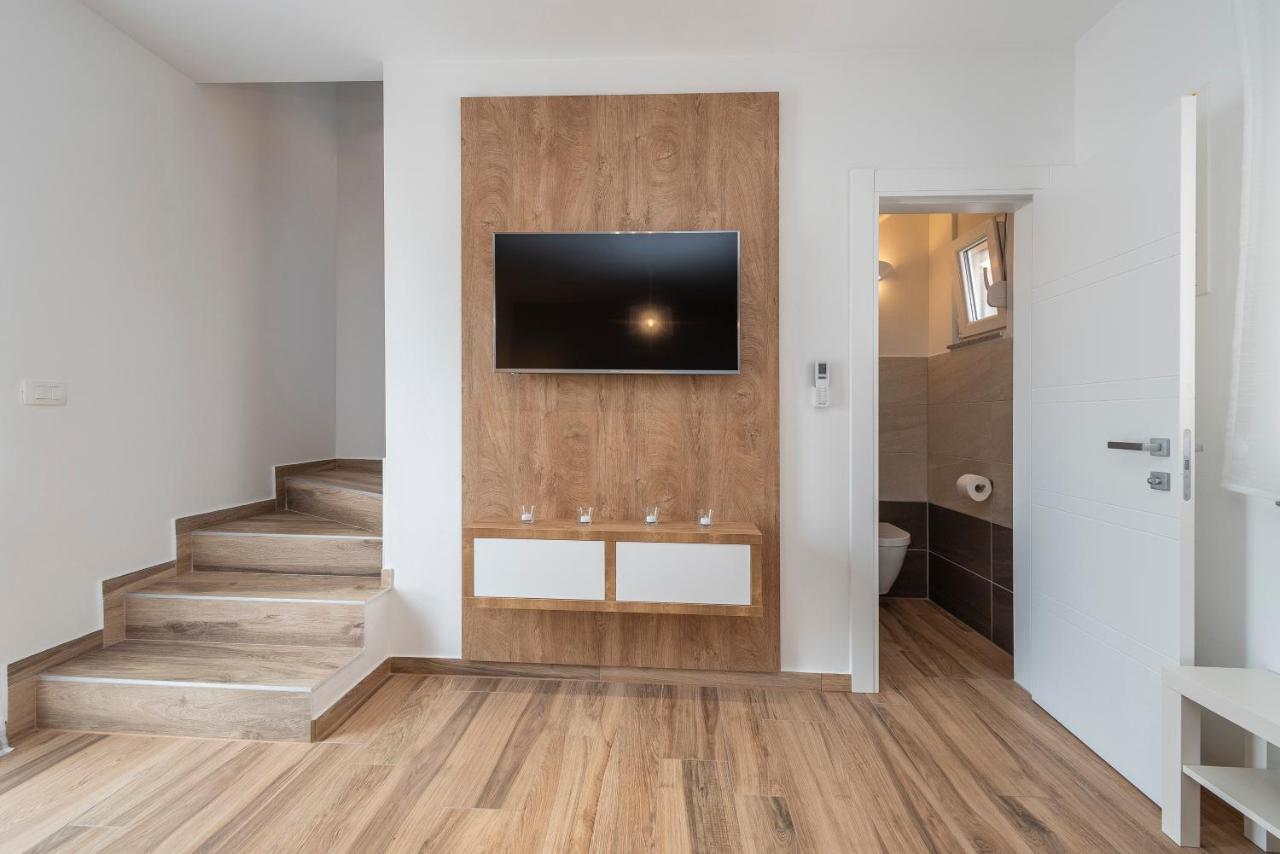 Luxury Apartments - La Vir 1 & 2 Dış mekan fotoğraf