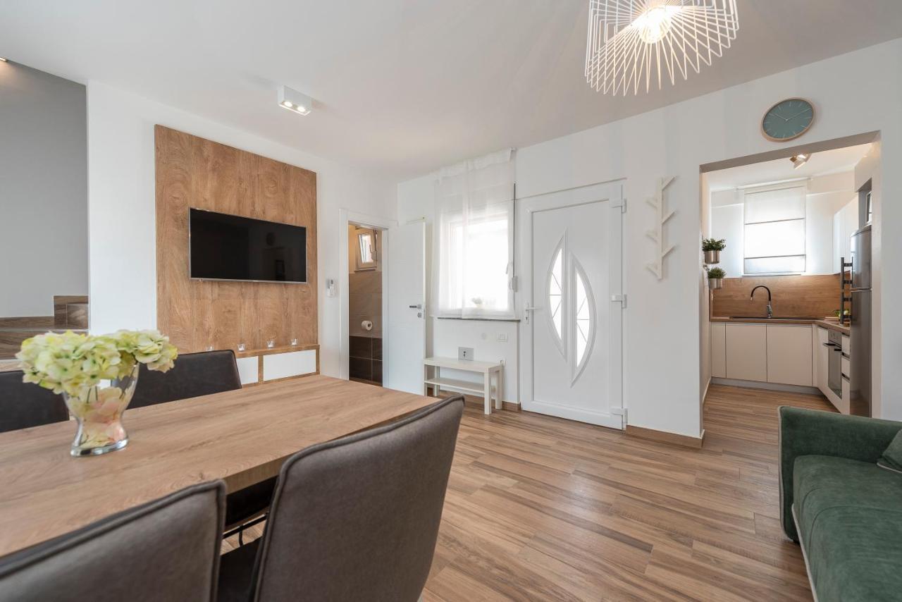 Luxury Apartments - La Vir 1 & 2 Dış mekan fotoğraf