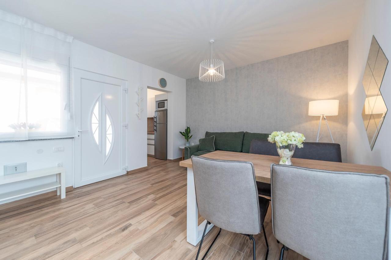 Luxury Apartments - La Vir 1 & 2 Dış mekan fotoğraf